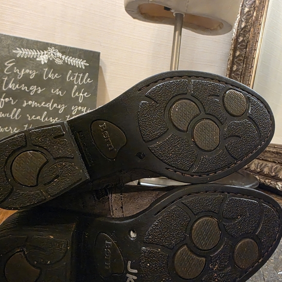 Born 'Fannar' Suede Distressed Gray Knee-High Riding Boots. Sz 6M - Picture 8 of 11